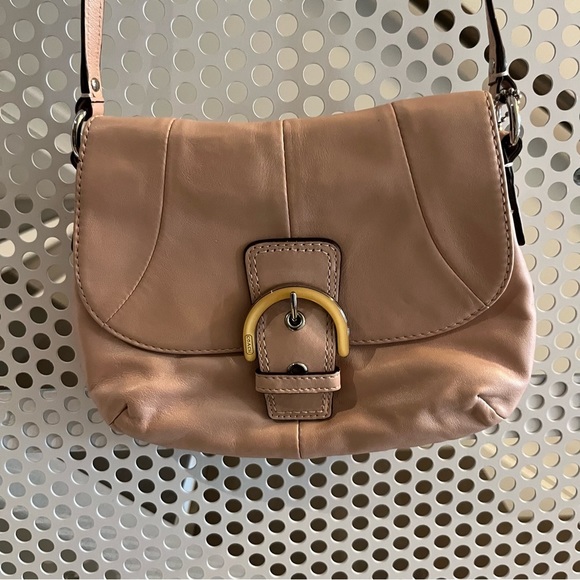 Coach Soho Leather Sling Crossbody Flap Bag Small in Ballerina Pink GUC - Picture 2 of 16
